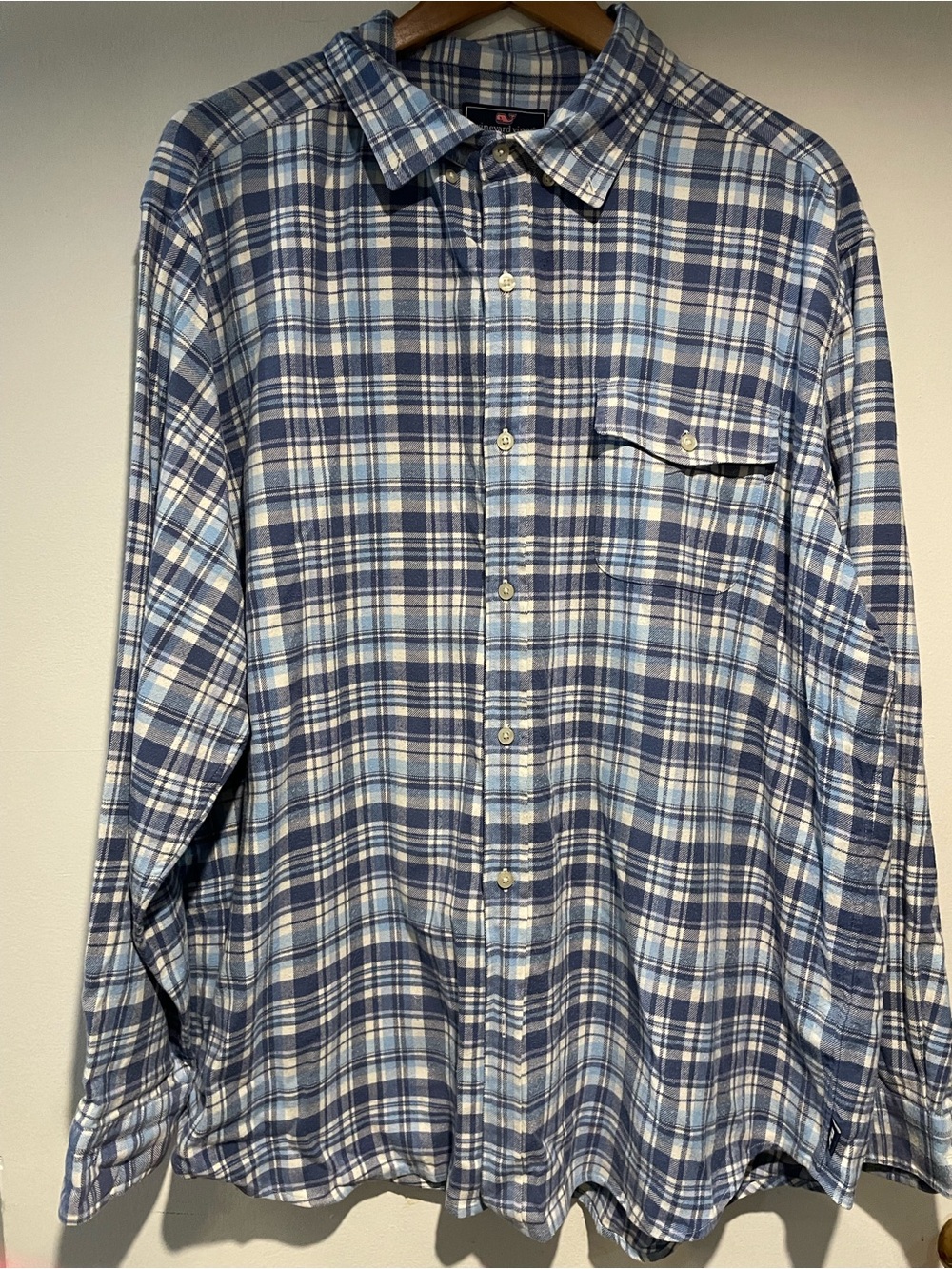 Vineyard vine button down